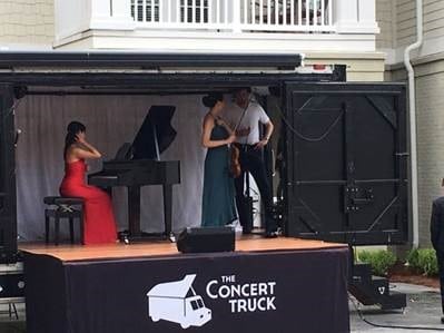 Vivace-concert by truck